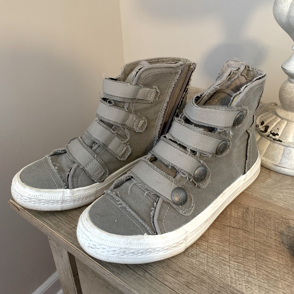 Blowfish Ankle Top Shoes